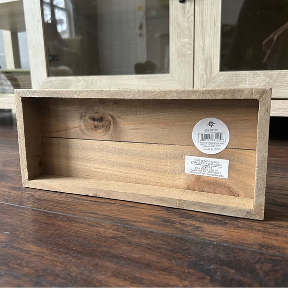 Lake Welcome Sign - Picture 3 of 8